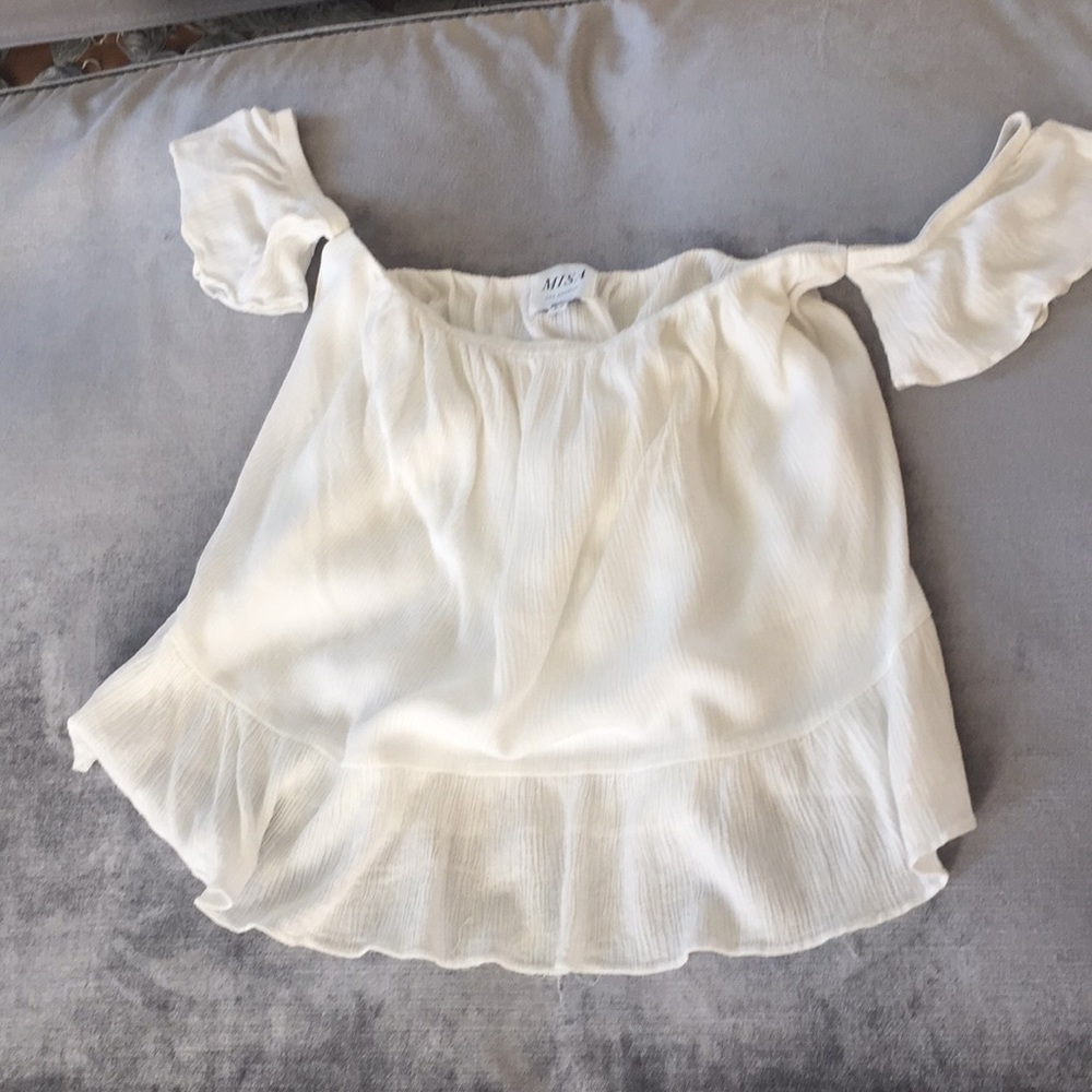 Misa Los Angela’s rayon off shoulder top